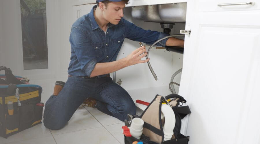 Plumbing in Romayor, TX